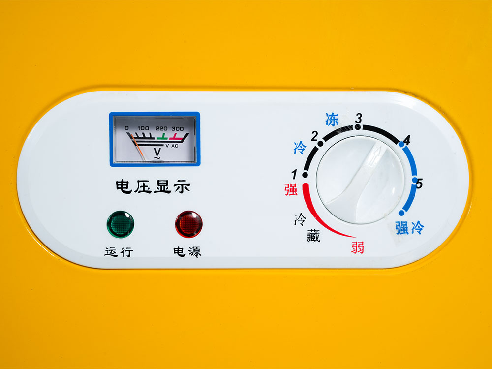 Dual Temperature Freezer Island Showcase